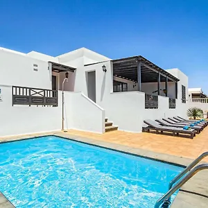 villa-nancy-puerto-del-carmen-lanzarote.puertodelcarmen-hotels.org/