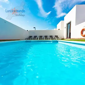 Villa El Golfo, Playa Blanca (Lanzarote)