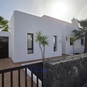 Villa Bolboreta With Private Pool, Playa Blanca (Lanzarote)